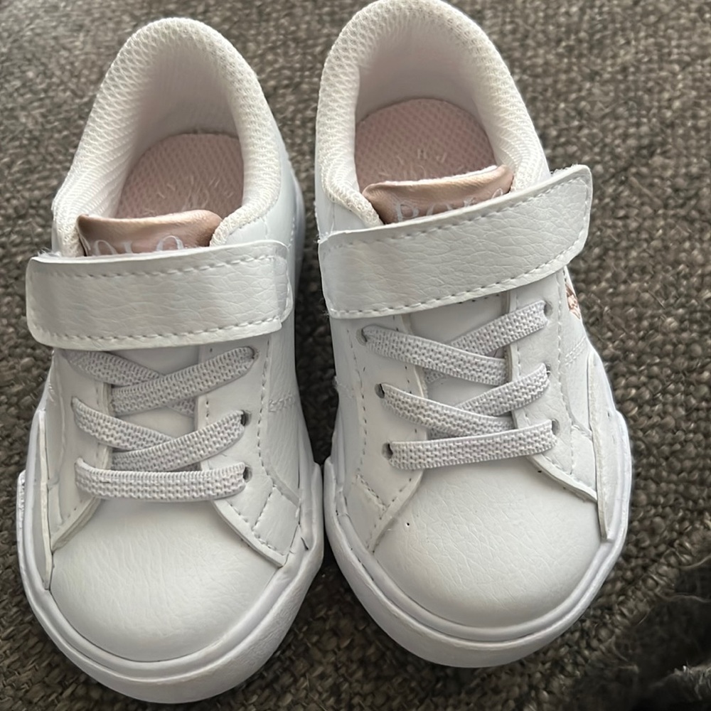 Polo by Ralph Lauren white and pink leather tennis shoes sz 5